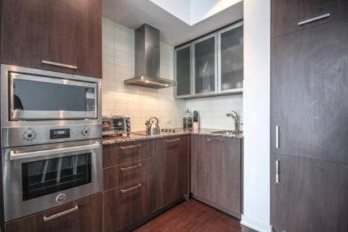Downtown Suites Toronto Exterior foto