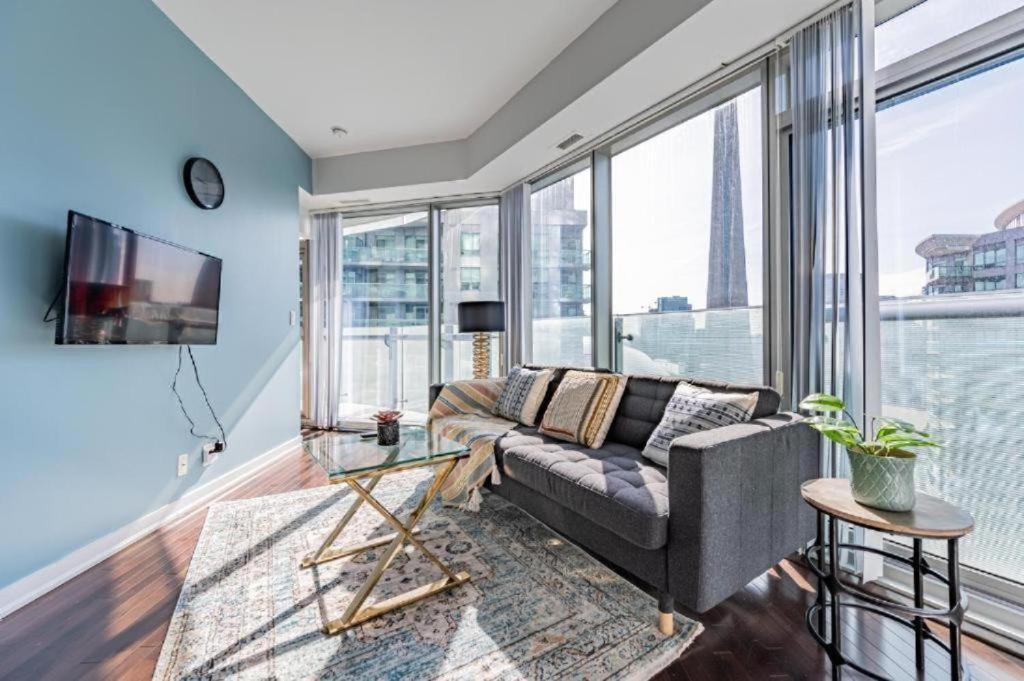 Downtown Suites Toronto Exterior foto